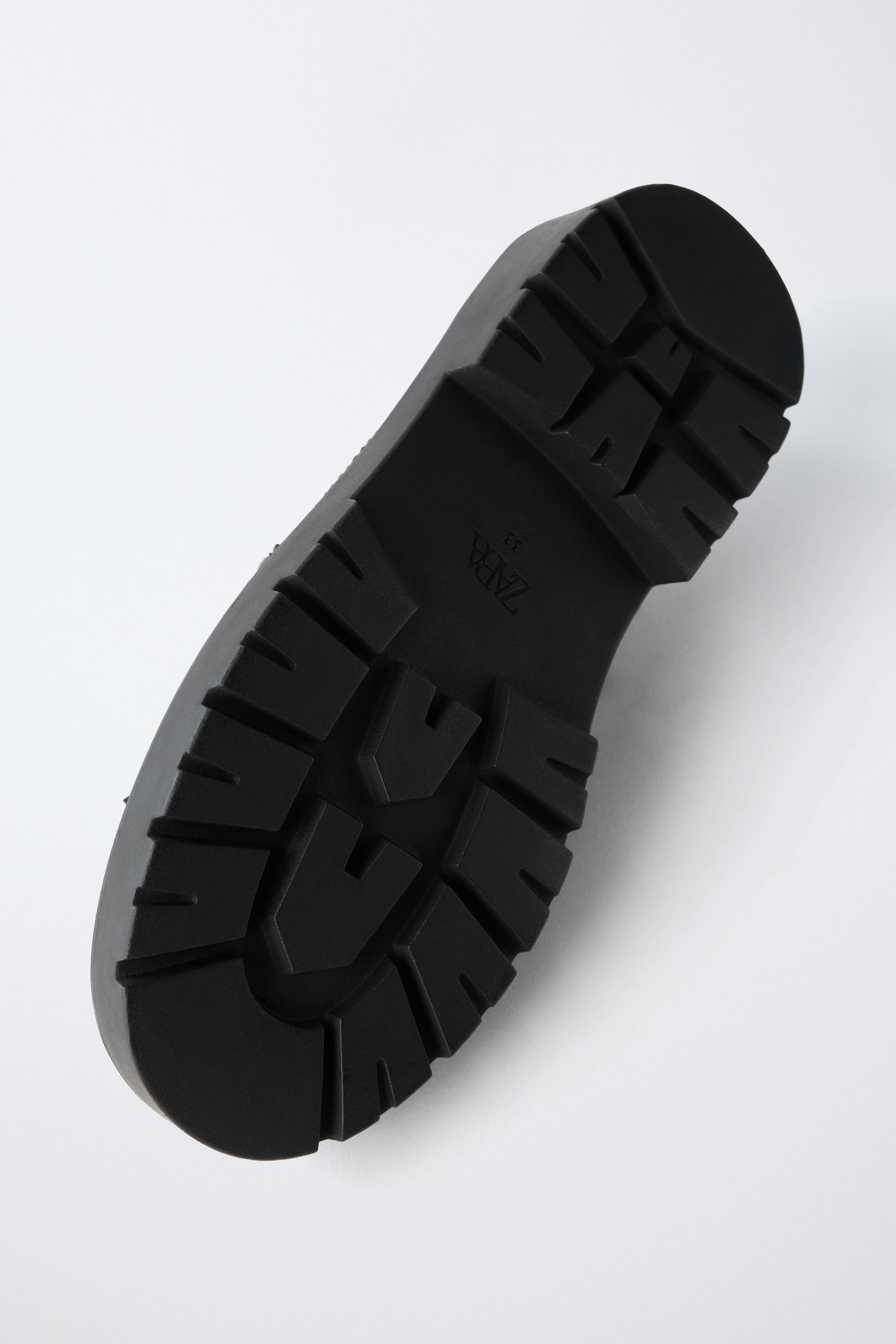 TASSELED LOAFERS